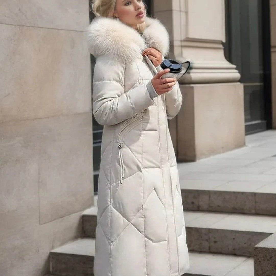 Długi damski płaszcz zimowy z regulowanym kapturem