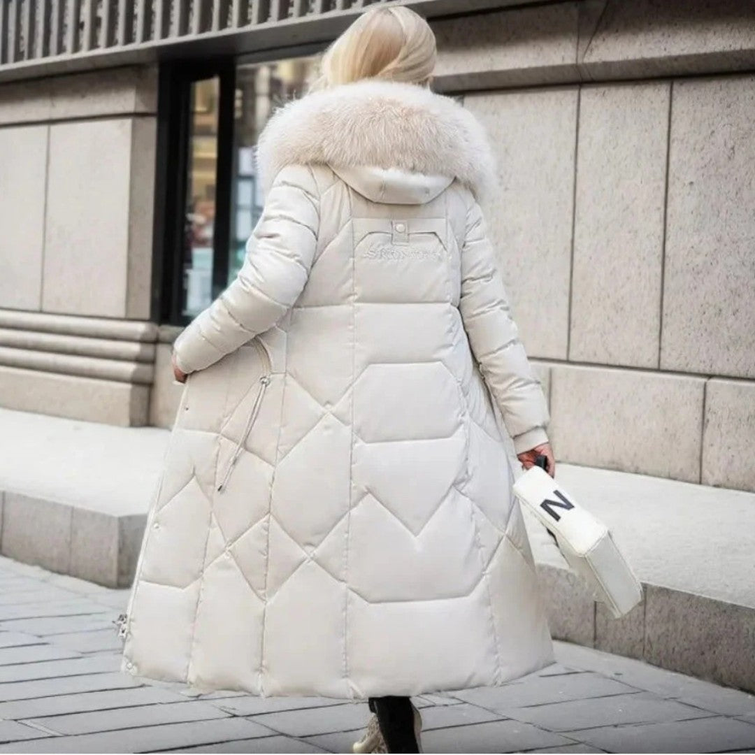 Długi damski płaszcz zimowy z regulowanym kapturem