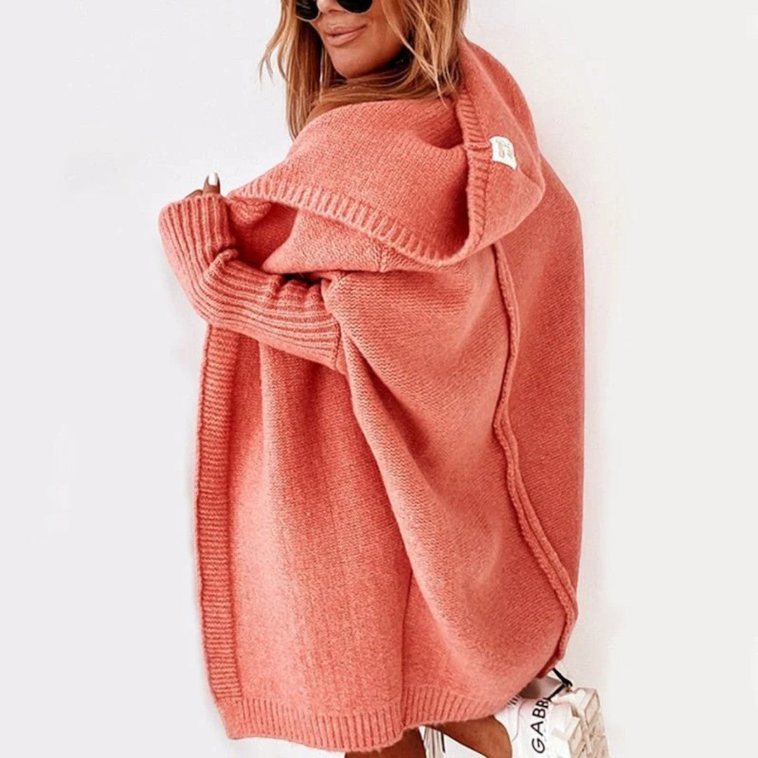 Długi kardigan z kapturem i swobodną linią