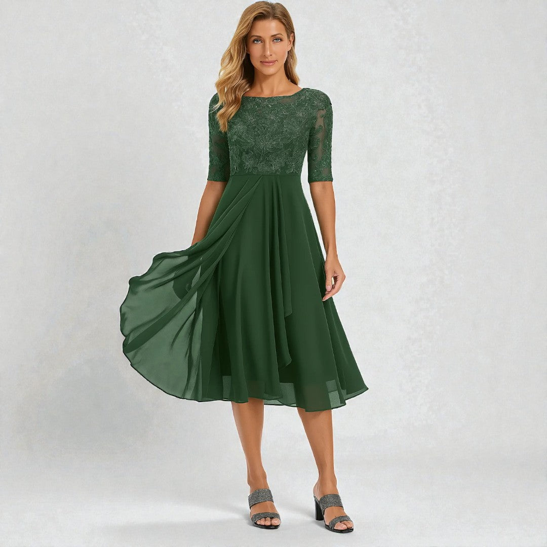 Damska sukienka midi z subtelnymi warstwami