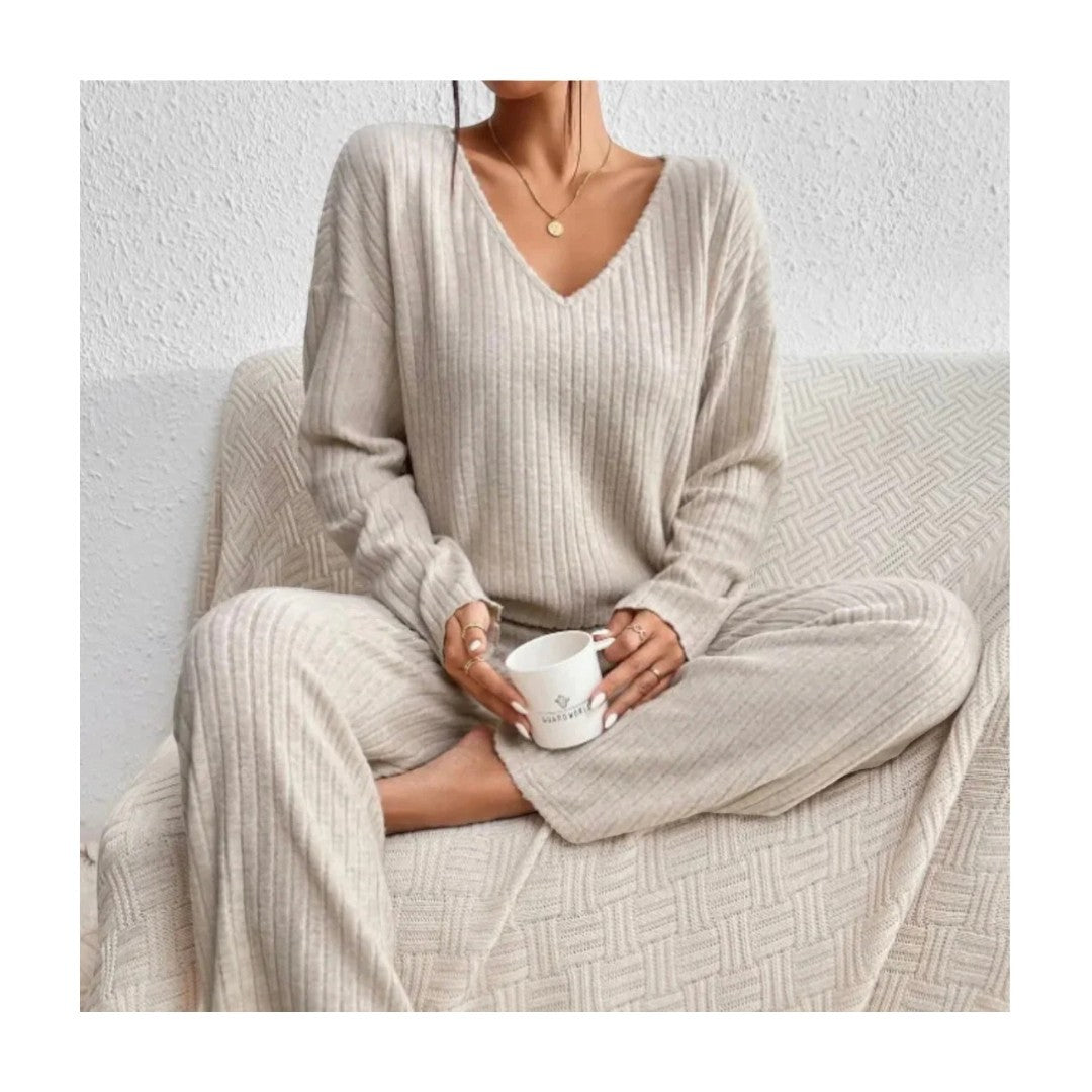 Damski prążkowany komplet dresowy o swobodnej formie