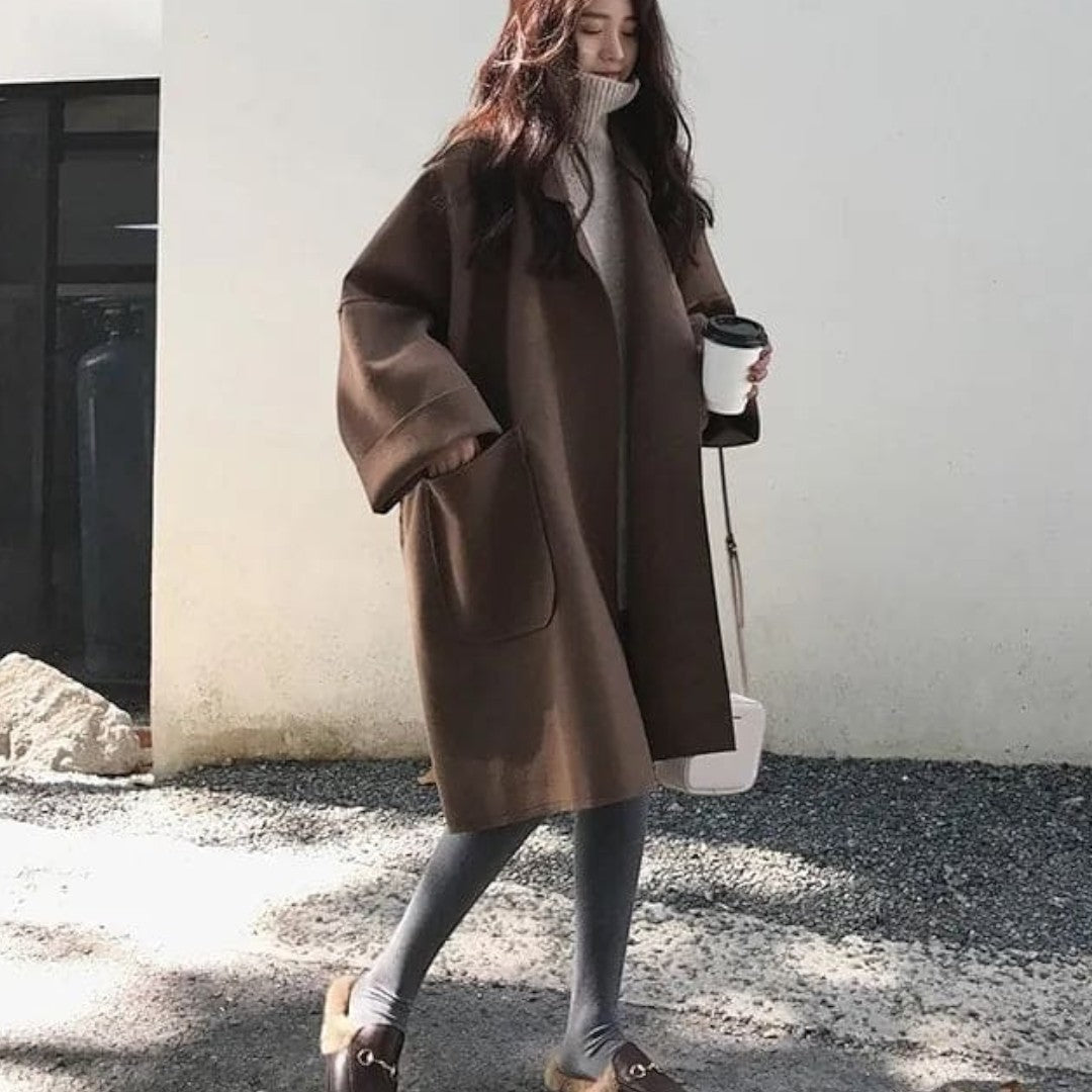 Damski trencz o swobodnej formie