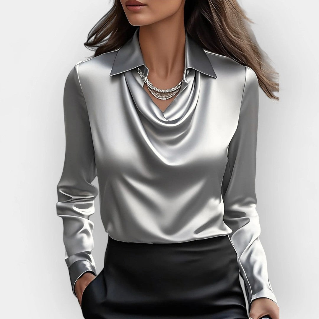 Damska bluzka z długim rękawem i kołnierzem wodnym