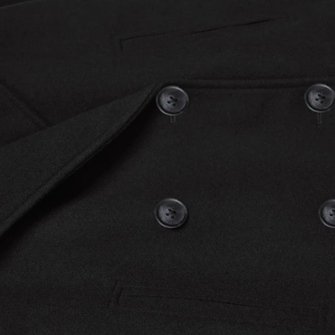 Krótki damski zimowy płaszcz typu double-breasted