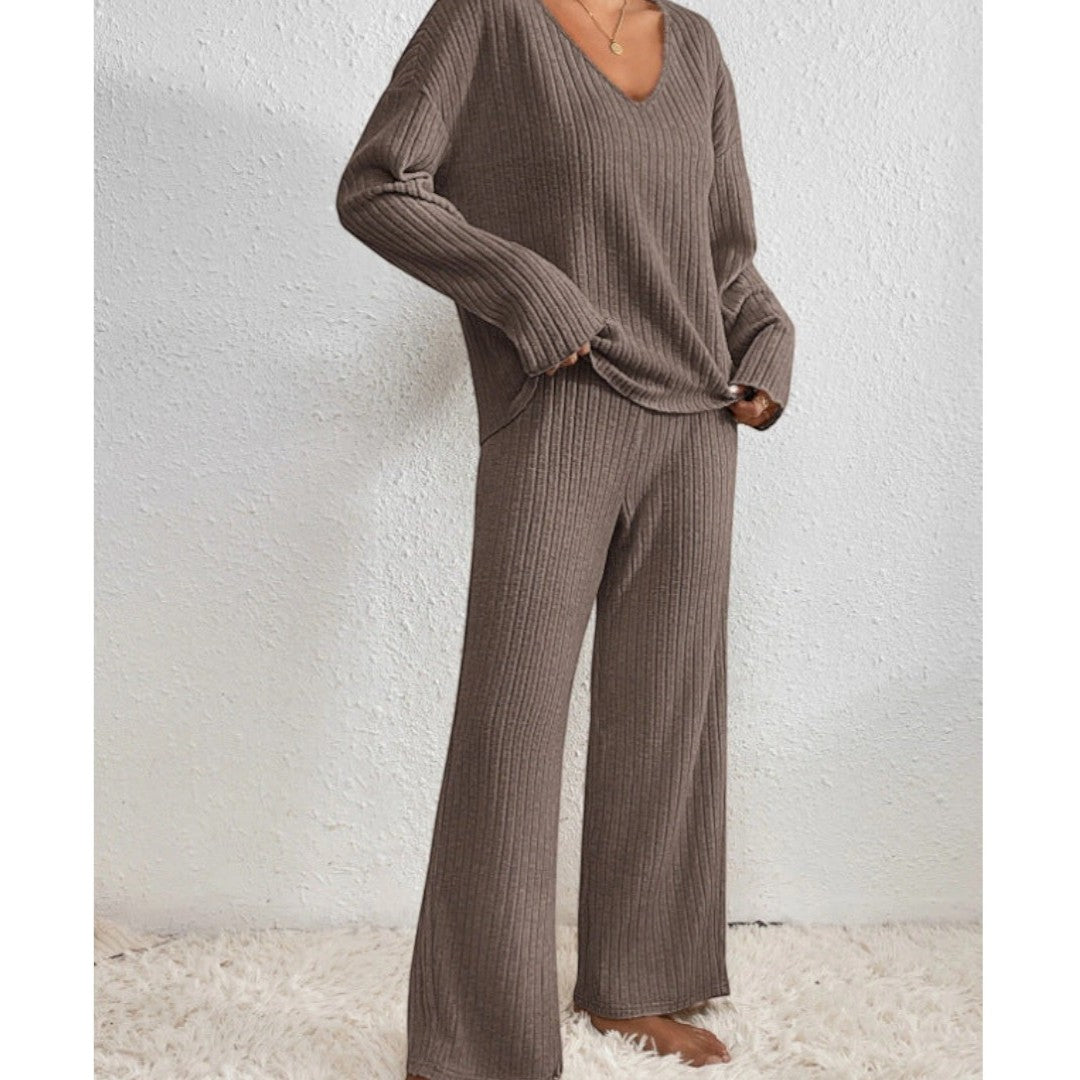 Damski prążkowany komplet dresowy o swobodnej formie