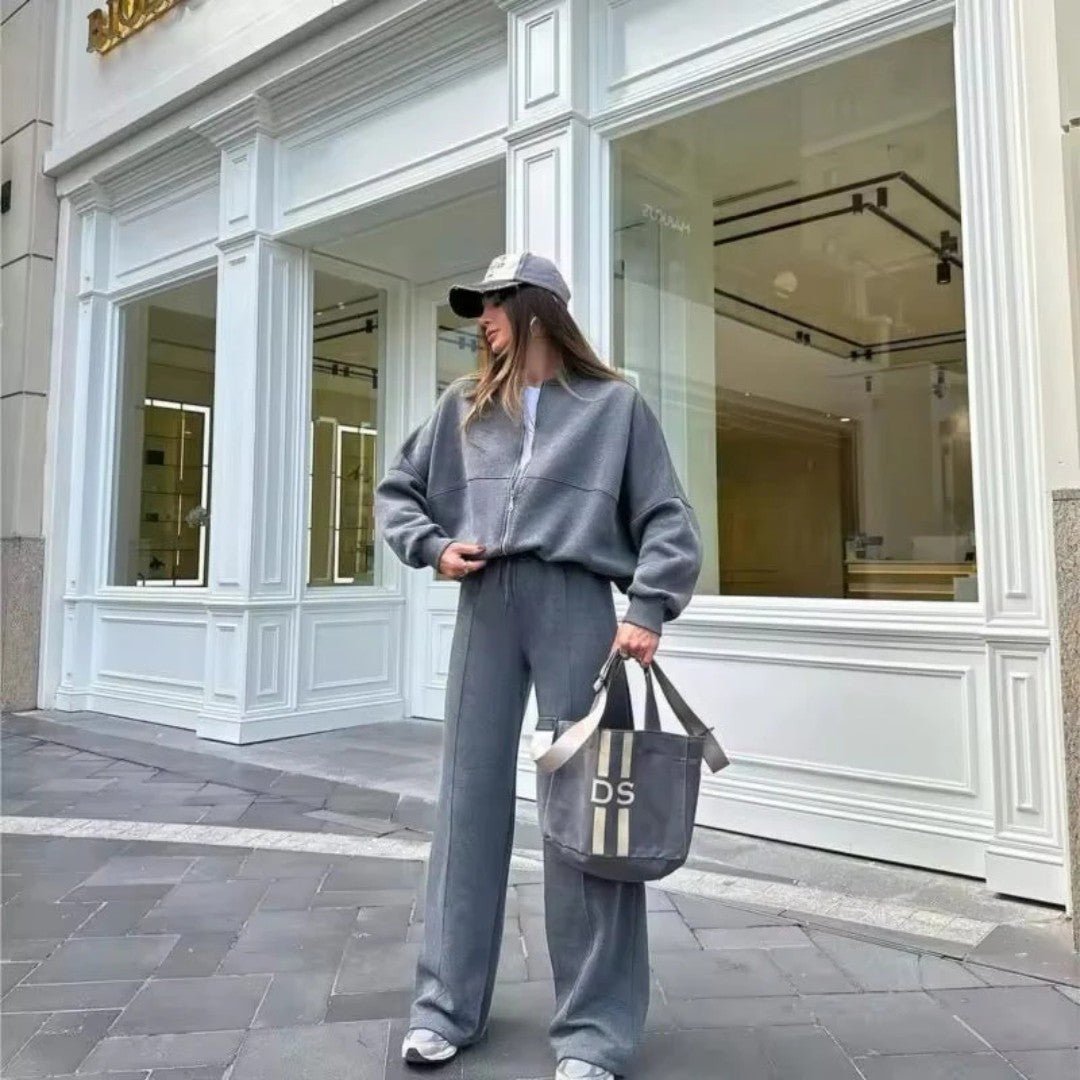 Damski oversize dres z prostymi spodniami - Czerwony