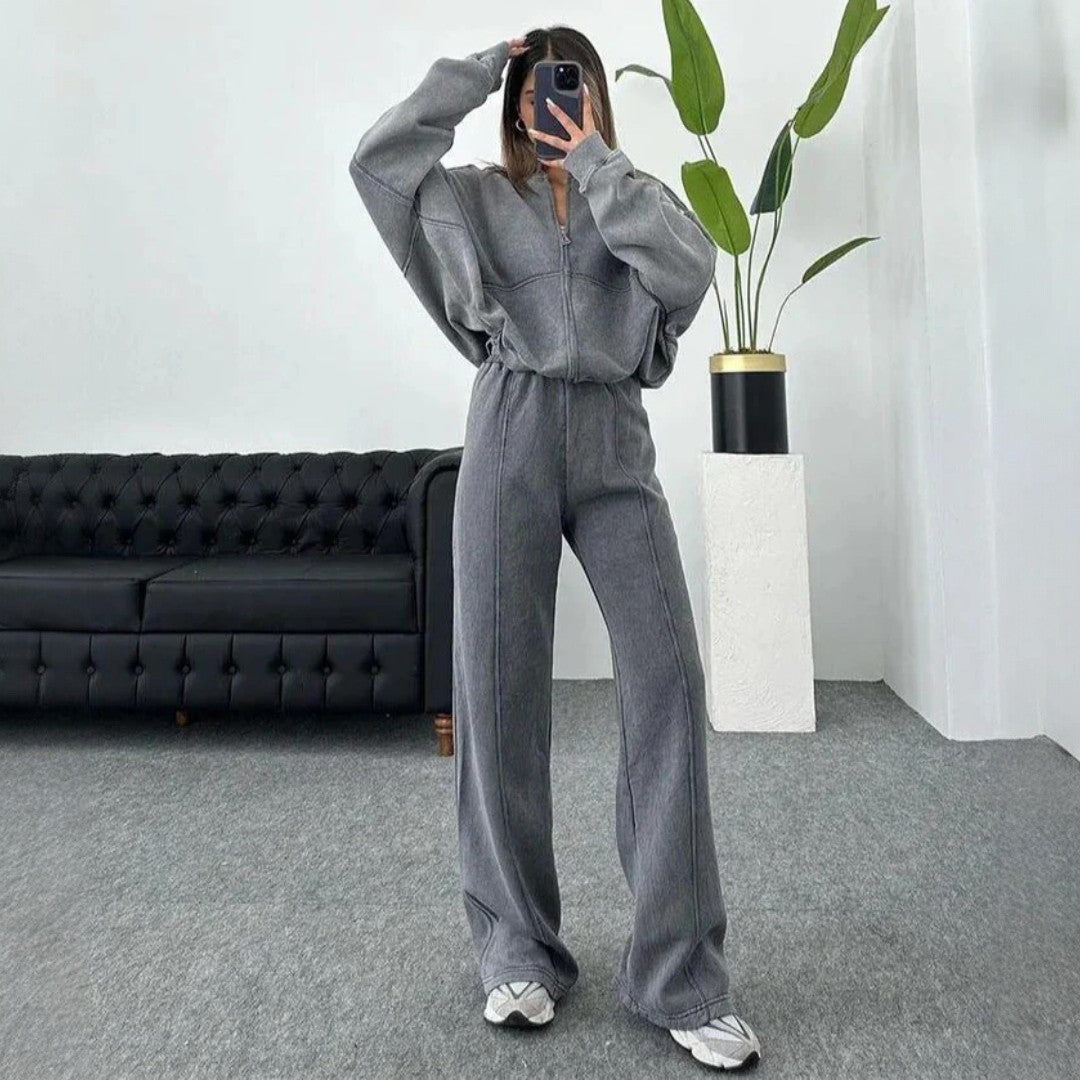Damski oversize dres z prostymi spodniami - Czerwony