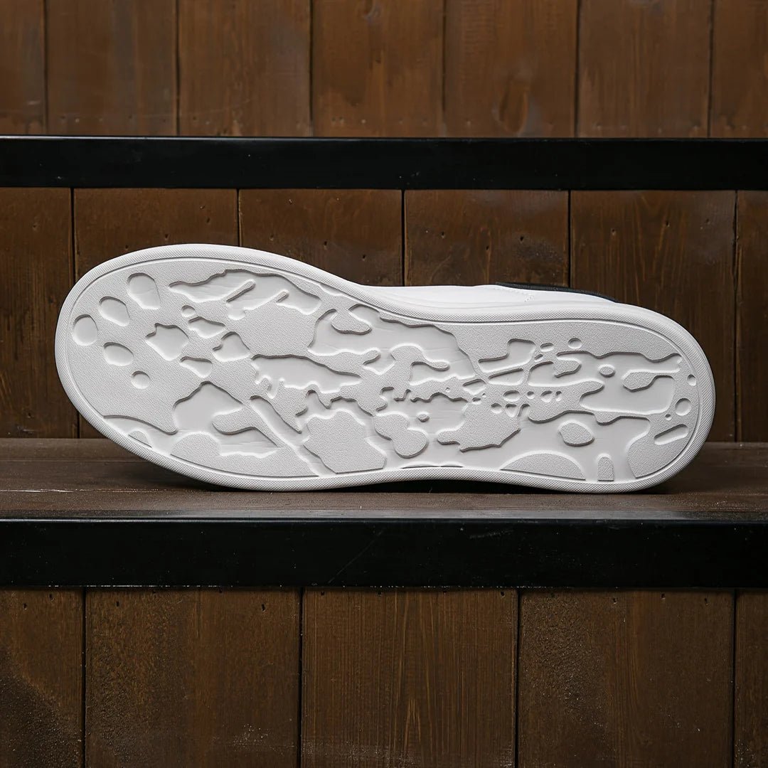 Damskie Sneakersy Skórzane ze Sznurowaniem – Klasyczny i Praktyczny Krój - Biały i Czarny