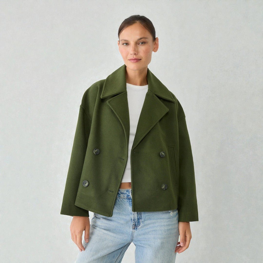 Krótki damski zimowy płaszcz typu double - breasted - Zielony