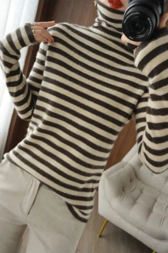 Sweter Damski - Golf w Paski z Długim Rękawem