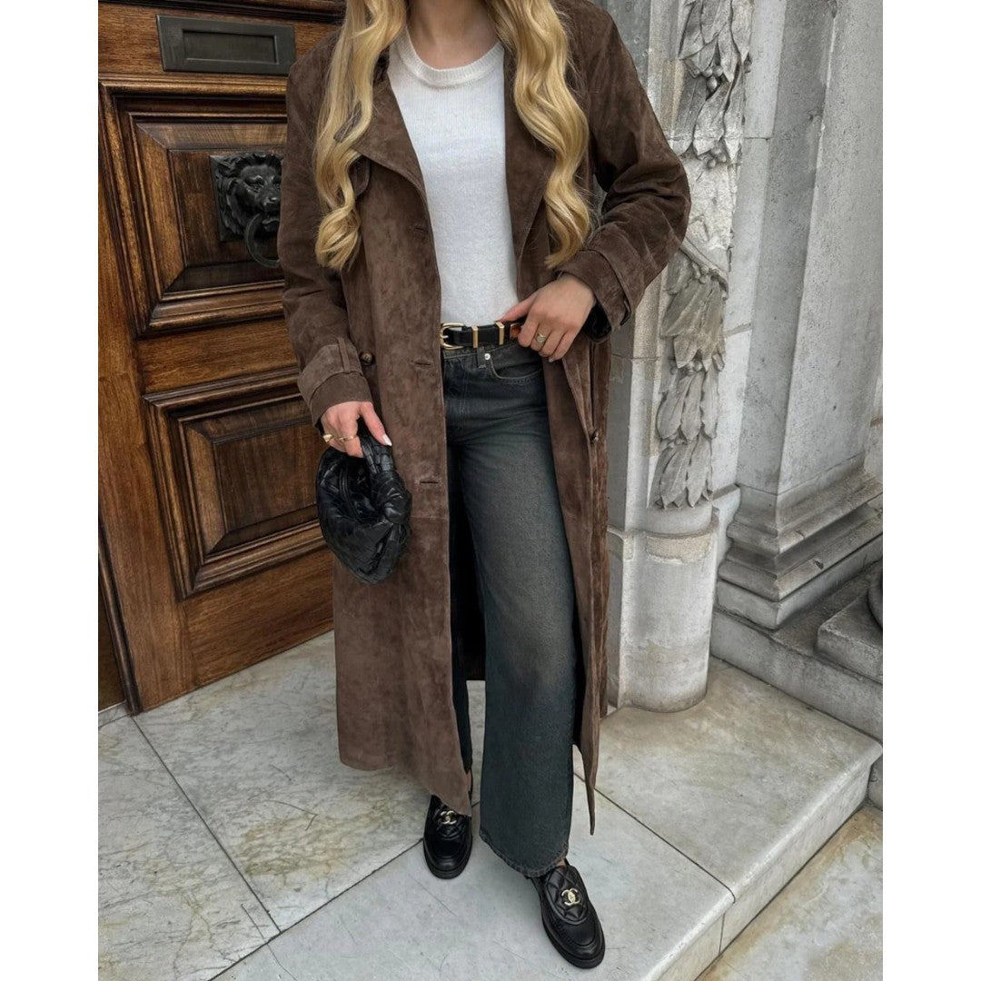 Damski trencz o wyglądzie zamszu