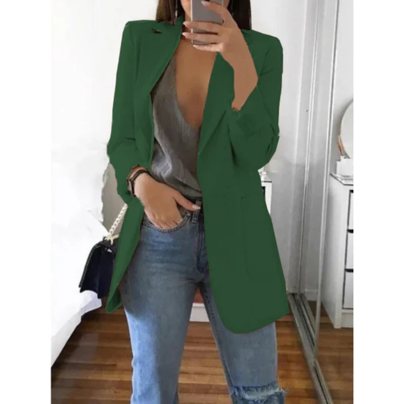 Marynarka Damska o Dopasowanym Kroju i Klasycznym Stylu