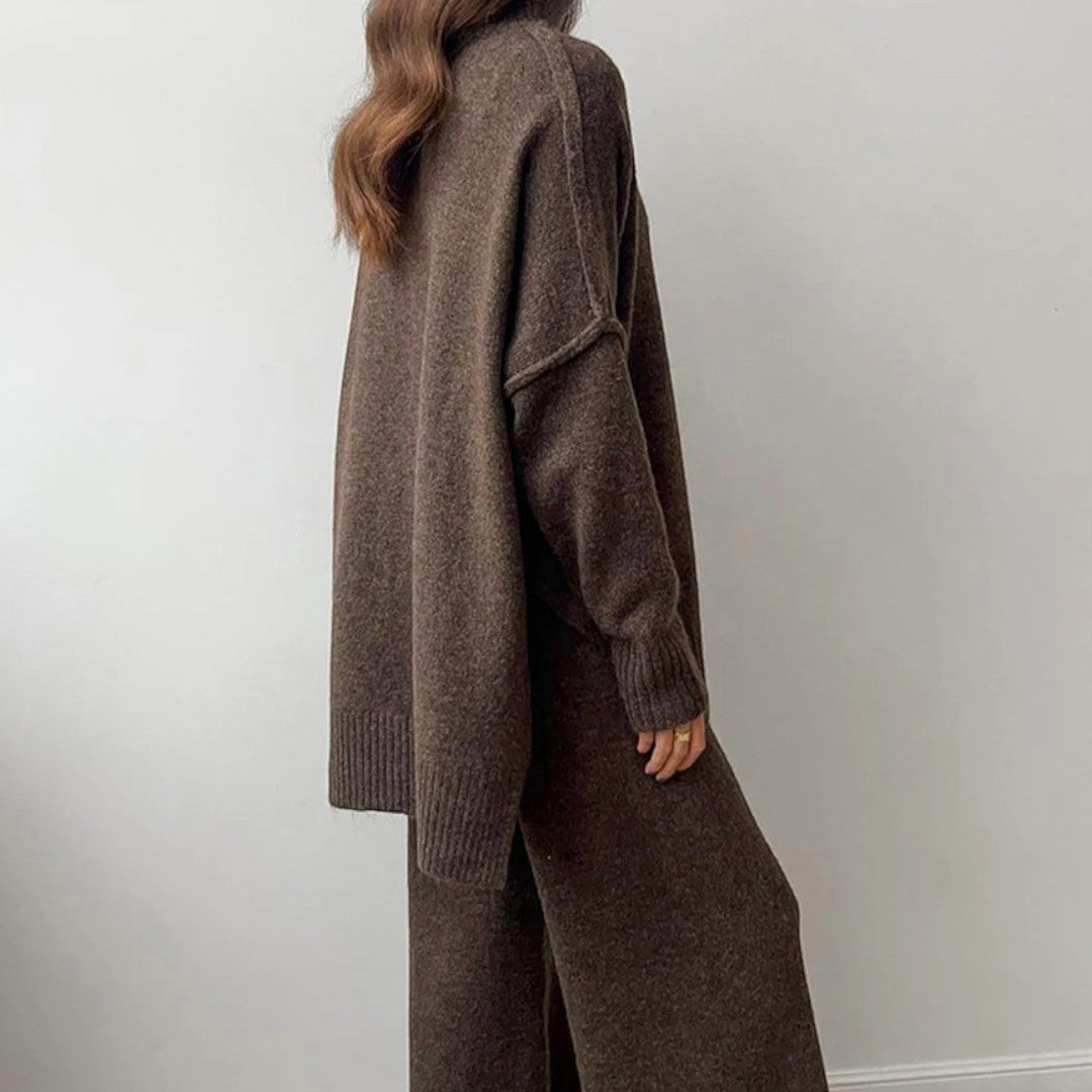 Damski komplet dzianinowy z golfem