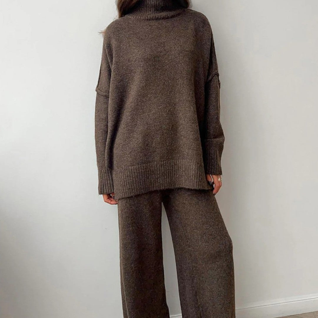 Damski komplet dzianinowy z golfem