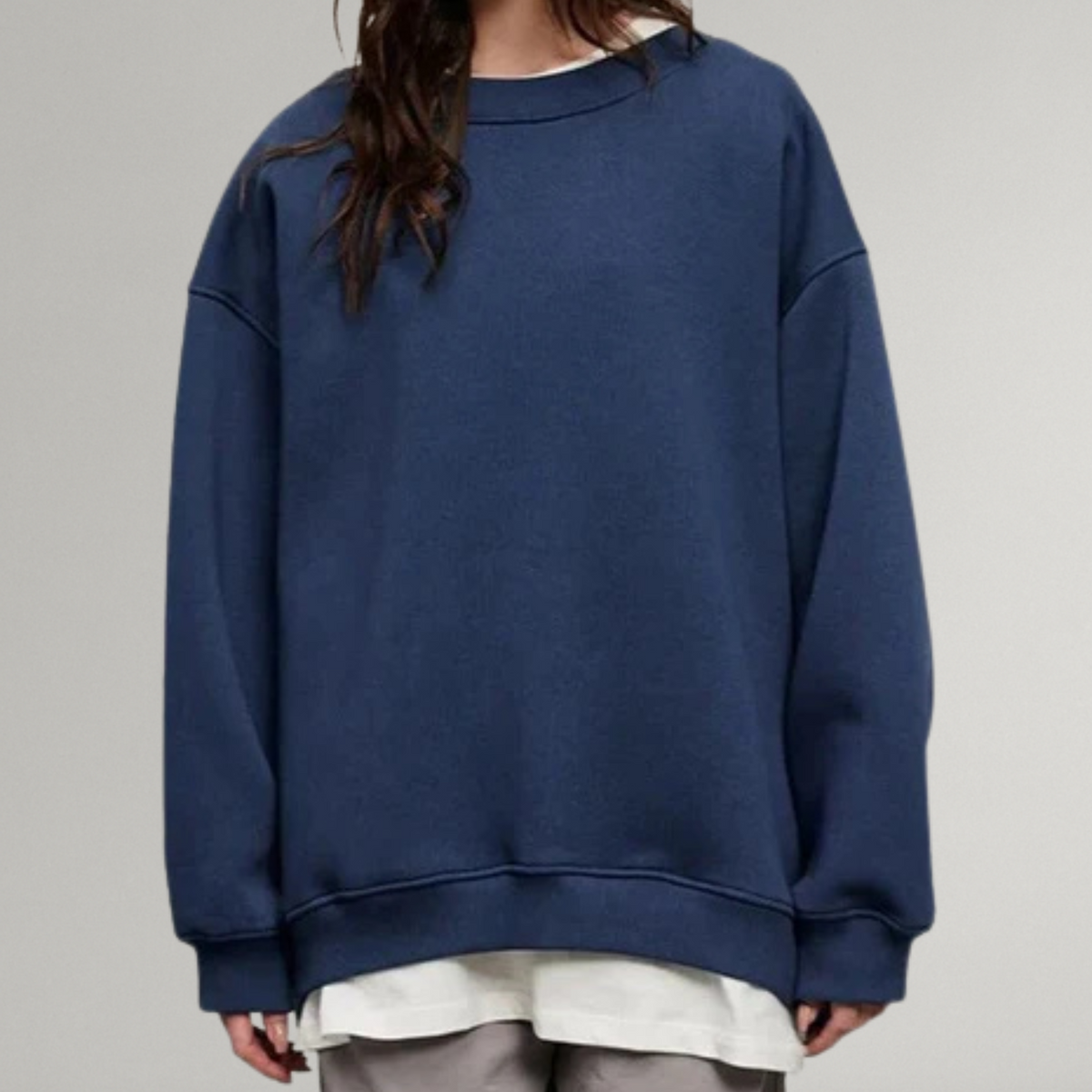 Bluza Damska - Oversize Bez Kaptura z Okrągłym Dekoltem