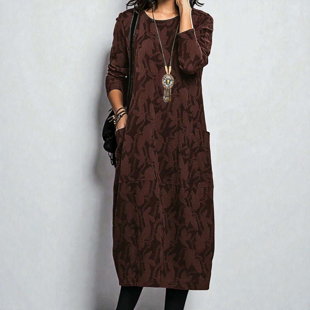 Damska zimowa sukienka midi z długim rękawem i kieszeniami - Bordowy