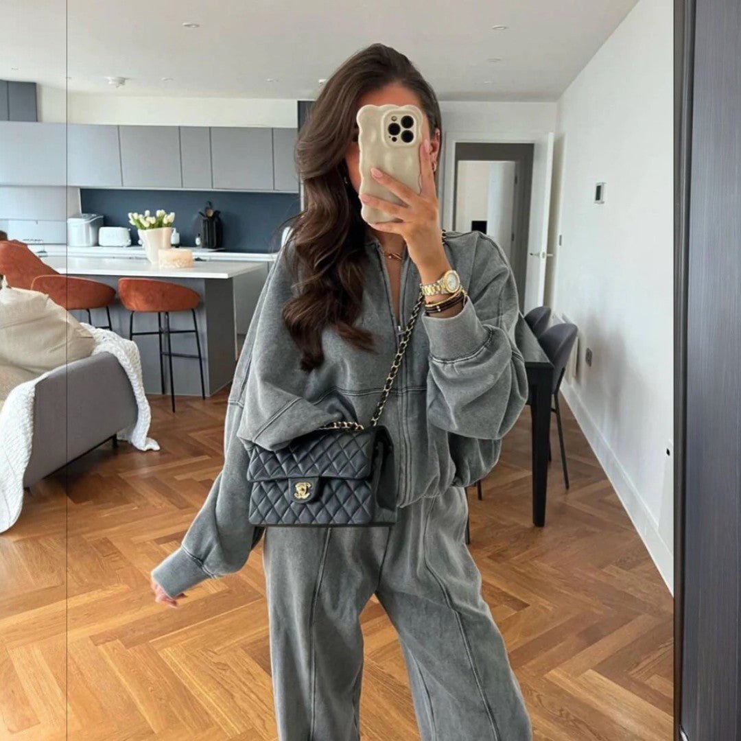 Damski oversize dres z prostymi spodniami - Czerwony