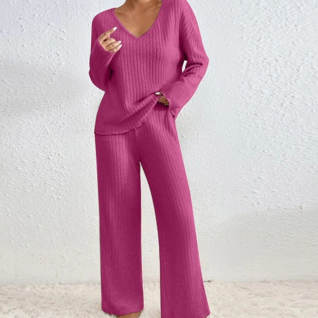 Damski prążkowany komplet dresowy o swobodnej formie - Różowy