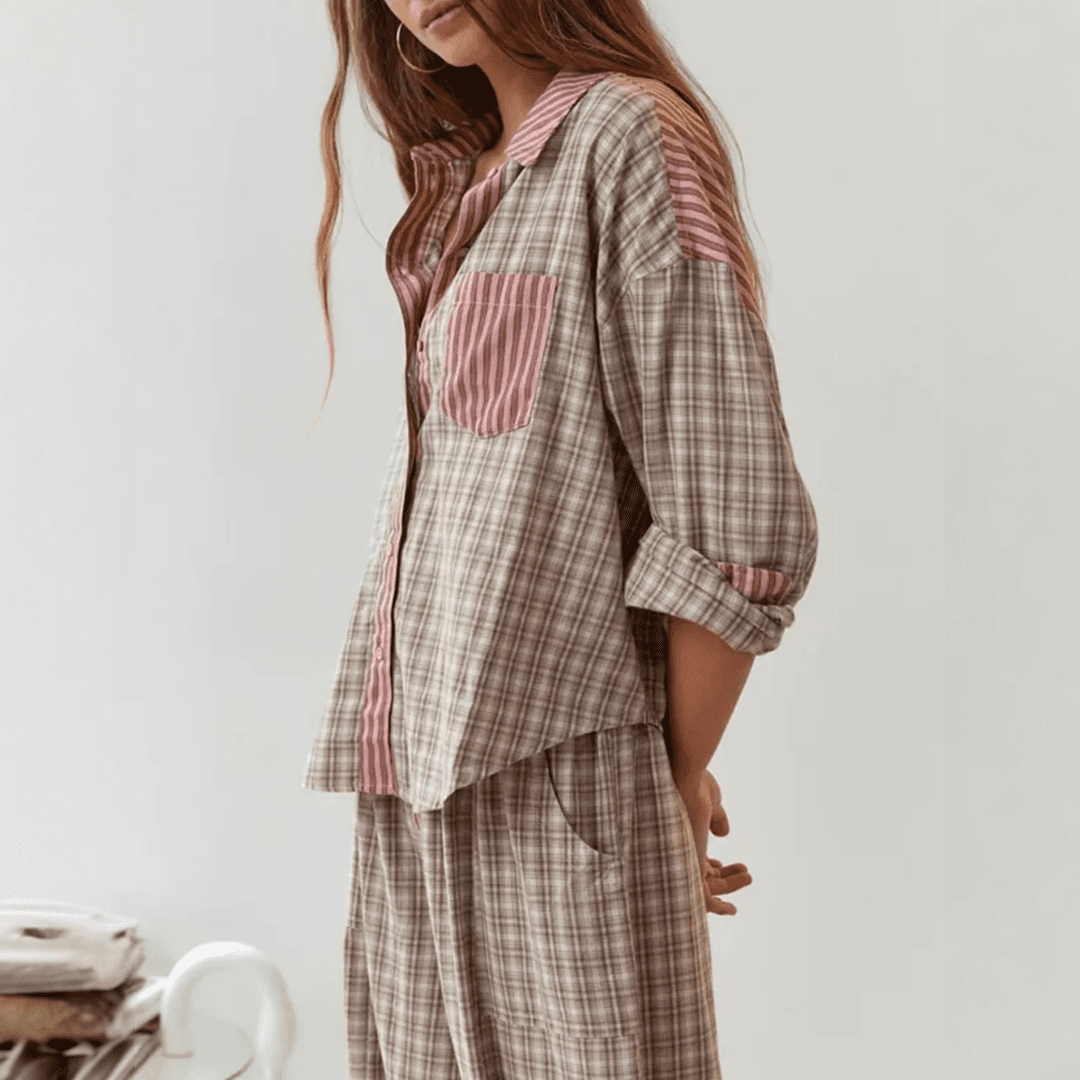 Damski zestaw piżamowy z zapięciem na guziki - Różowy