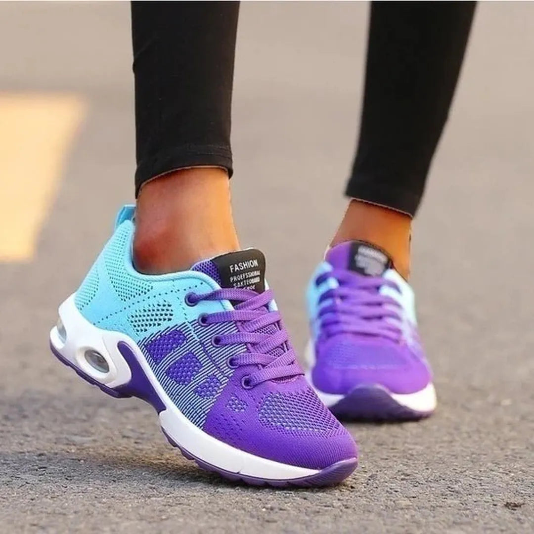 Damskie sneakersy z perforowaną cholewką